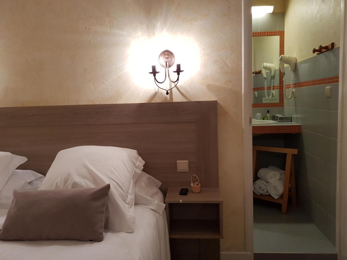 Hostellerie D'Heloise Logis Клюни Экстерьер фото