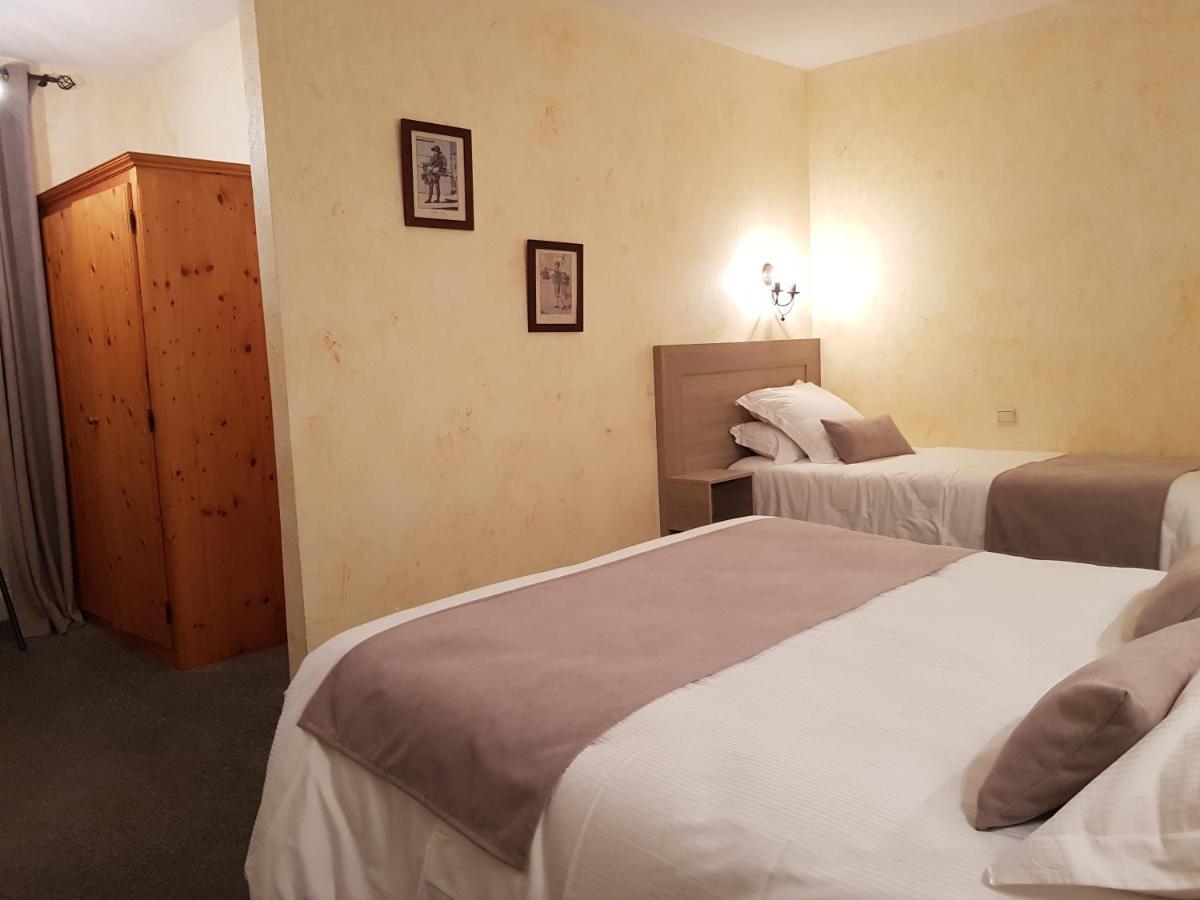 Hostellerie D'Heloise Logis Клюни Экстерьер фото