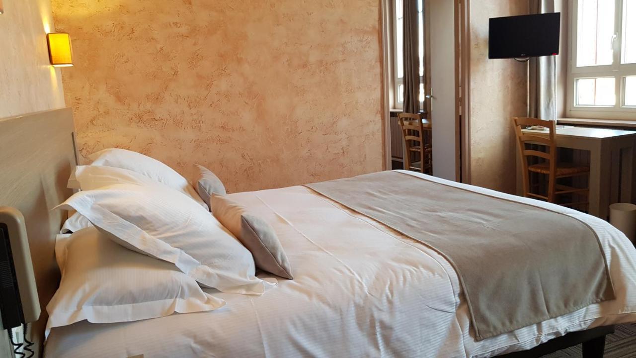 Hostellerie D'Heloise Logis Клюни Экстерьер фото