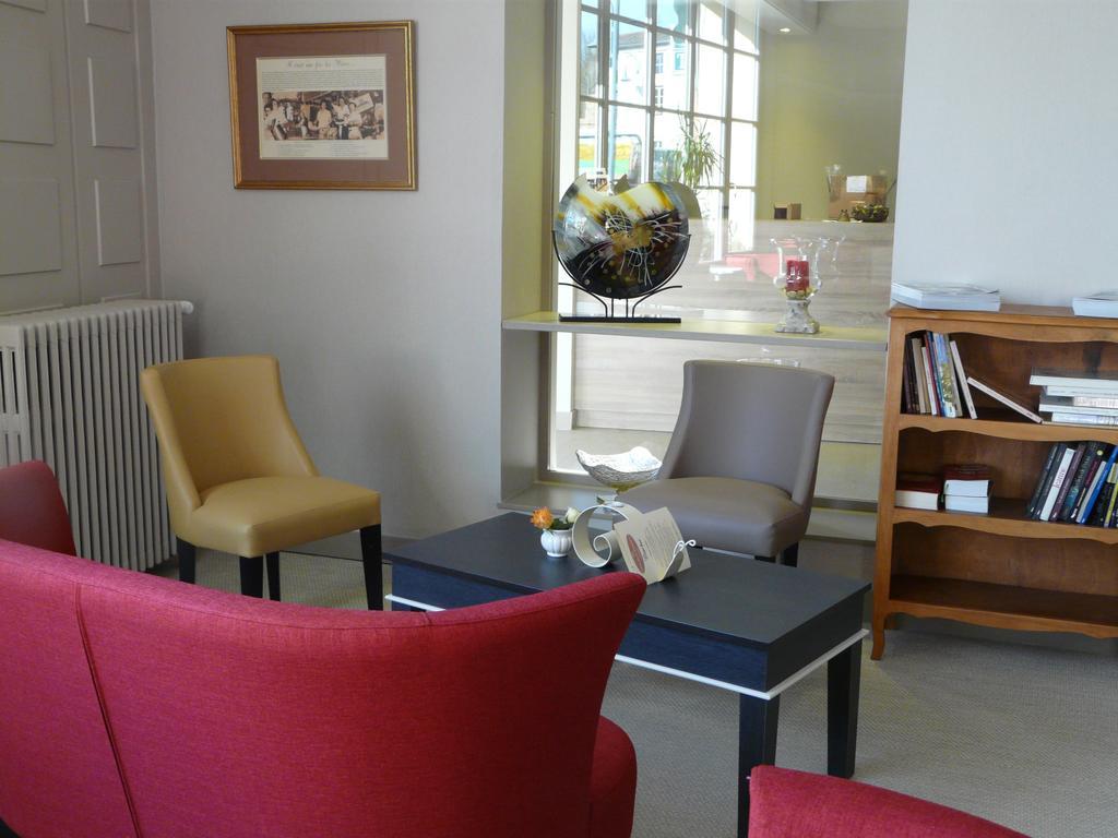 Hostellerie D'Heloise Logis Клюни Экстерьер фото