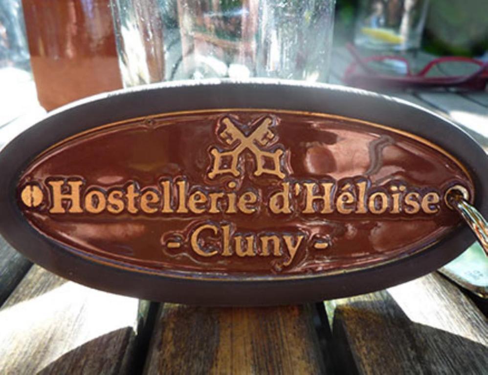 Hostellerie D'Heloise Logis Клюни Экстерьер фото